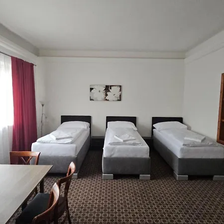 Hotell Laguna 3*