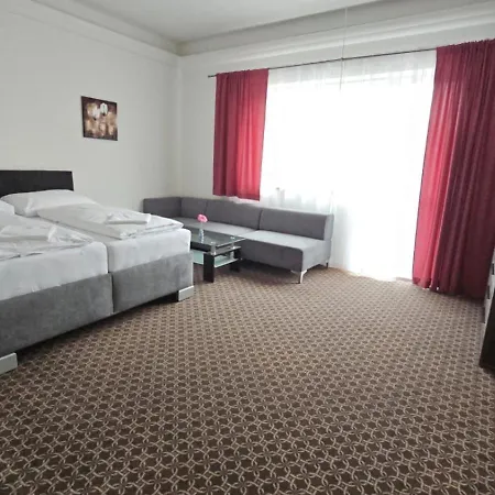 Laguna ホテル 3*