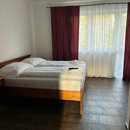 Laguna Hotell 3*