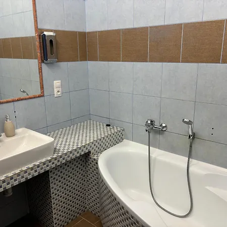 Hotell Laguna 3*